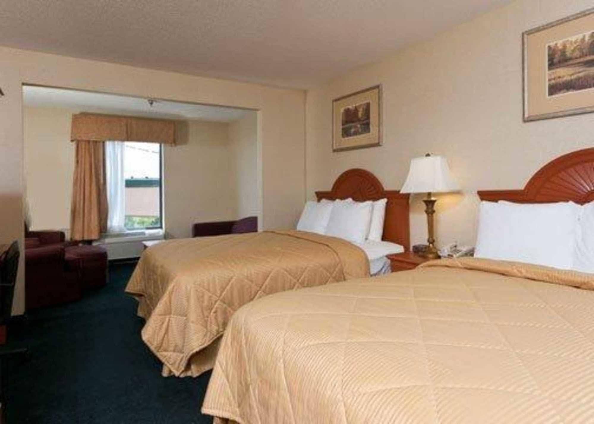 Giles Hotel Inn And Suites Pulaski Habitación foto